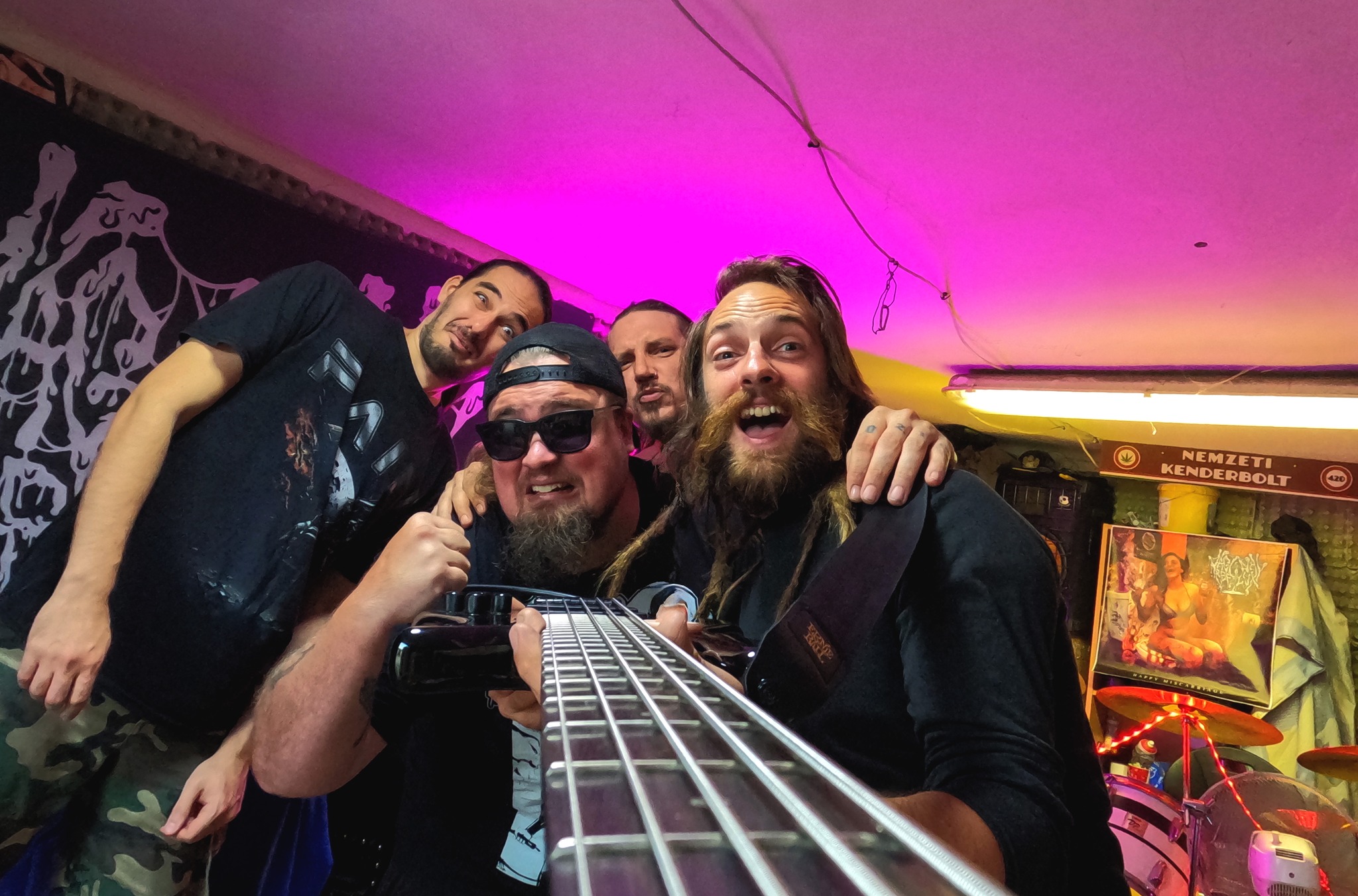 Vaginal Reflux - Megjelent a tatabányai goregrind zenekar első klipje: 'Golden Shower In The Restroom'